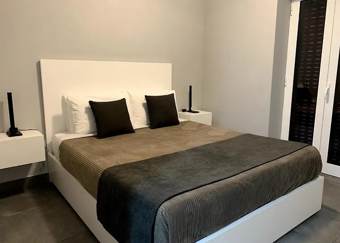 فيلة O Pomar With Optional Heated Pool