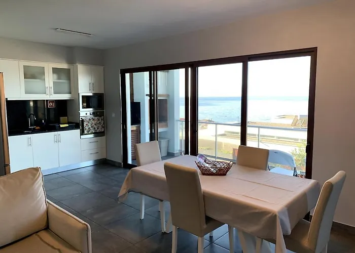 O Pomar With Optional Heated Pool * Paul do Mar (Madeira)