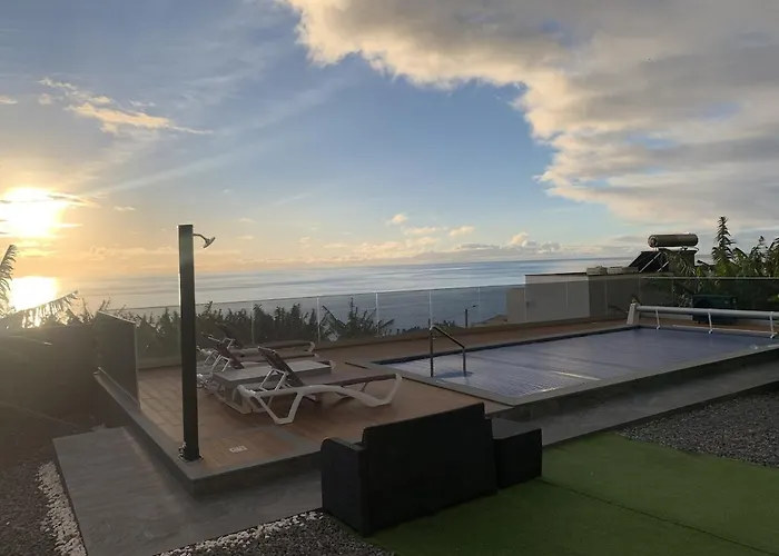 O Pomar With Optional Heated Pool *