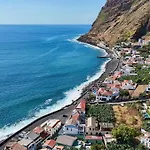 O Pomar With Optional Heated Pool Vila